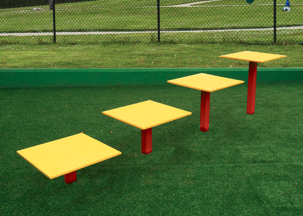 Doggie Playsystems - Dogpark Equipment - jumping Pads